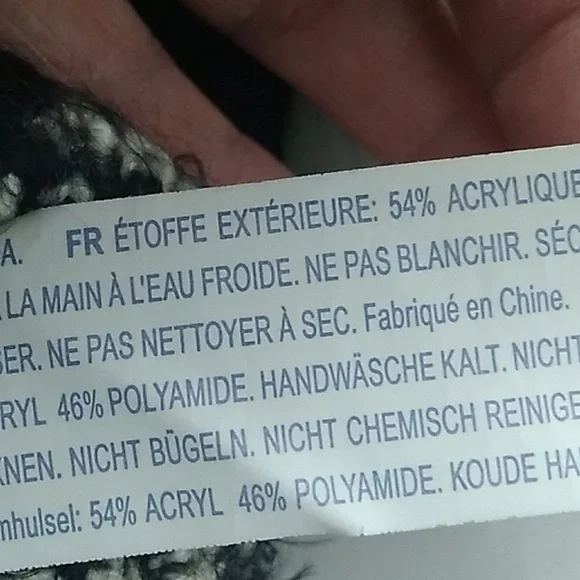 LAST SALE! NWOT Forever 21 Eyelash Sweater Sz.S (A-75) - Picture 9 of 10